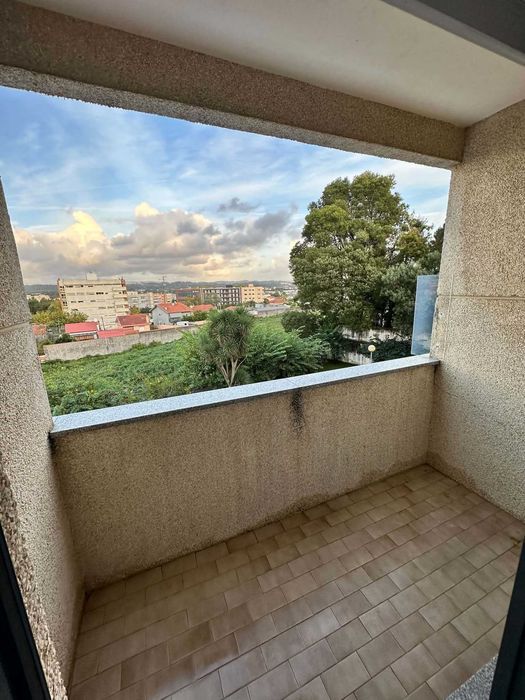 Quarto mobilado junto ao ISMAI – Castêlo da Maia”