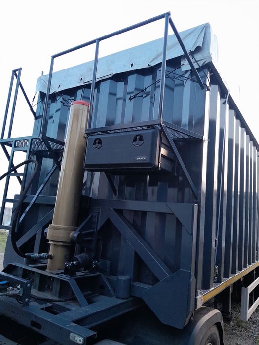 Напівпричепи зерновози Kogel, виробництво Зміїв Транс