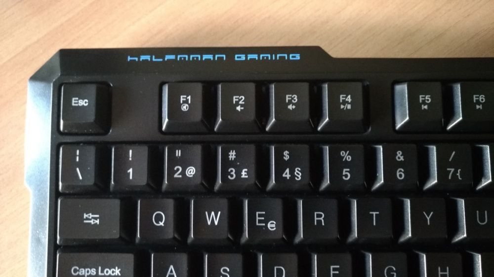 Teclado retroiluminado