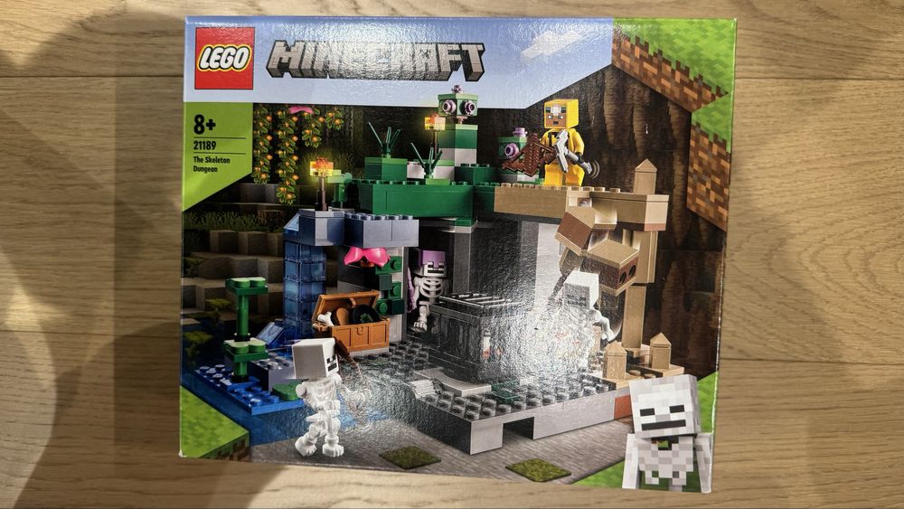 Конструктор LEGO Minecraft Підземелля скелетів (21189)