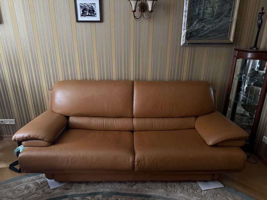 Шкіряний диван , меблі шкіряні , шкіряний пуф