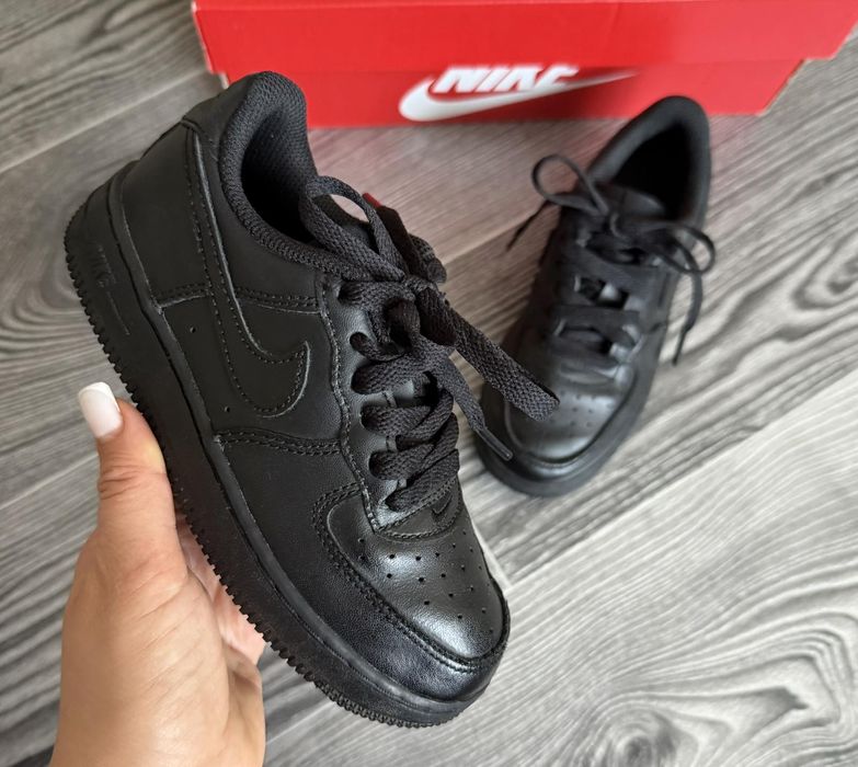 Кроссовки Nike Air Force Размер 650 Детская обувь