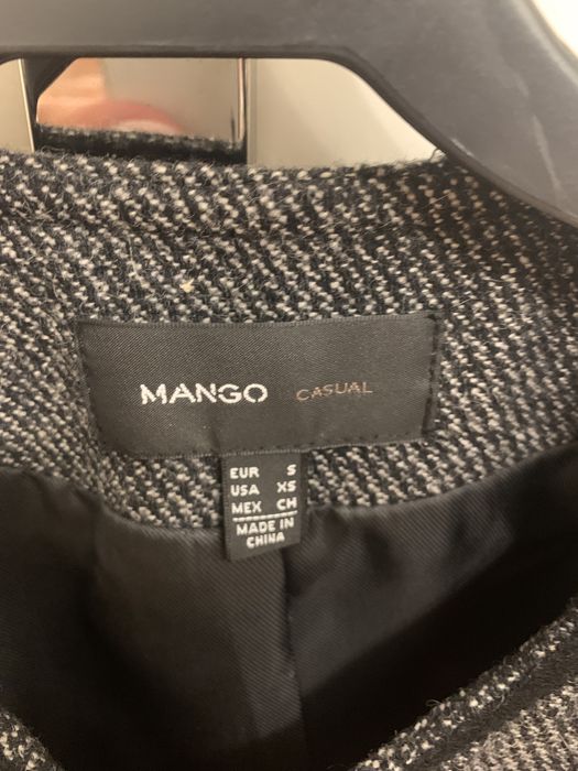 Casaco curto da Mango