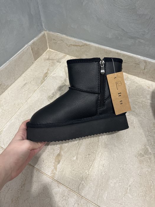 Продам дитячі угги