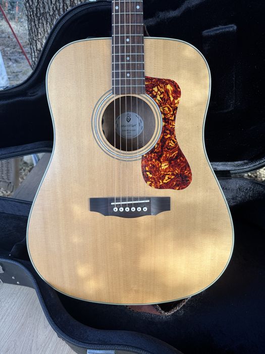 Guild D-240E Flamed Mahogany