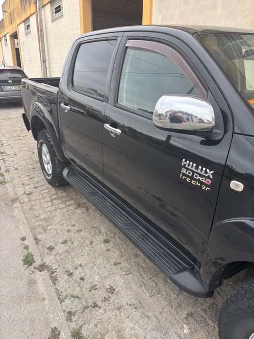 Toyota Hilux 3.0 D-4D Tracker — Cabine Dupla 4x4