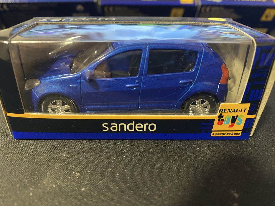 Miniaturas 1:64 Renault