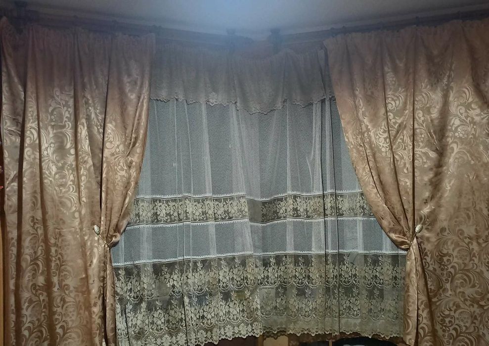 Якісні та гарні гардини для кухні та кімнати (тюль),різні кольори