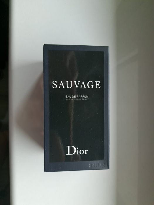 Perfum Dior sauvage