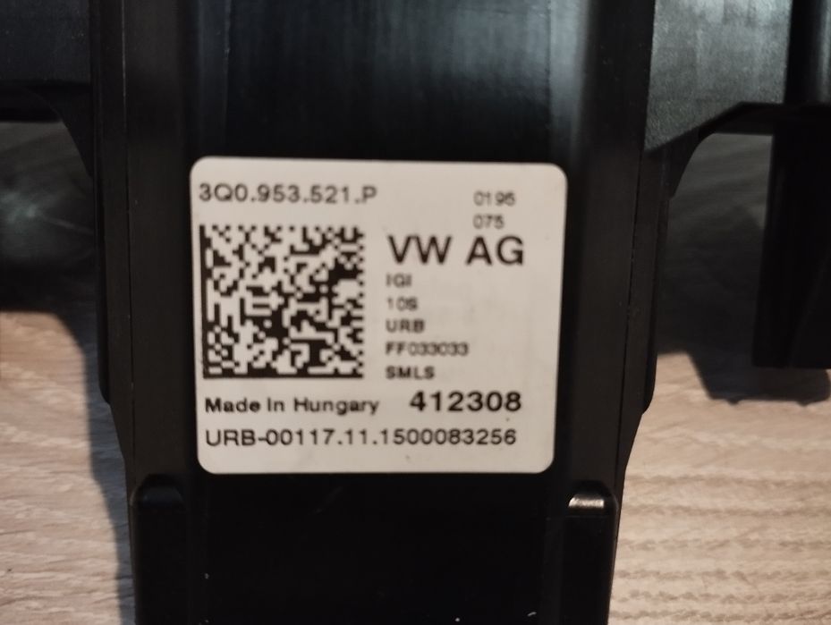 PRZEŁĄCZNIK  kierunkowskazow mentka Volkswagen VW PASSAT B8 ]21ovoko