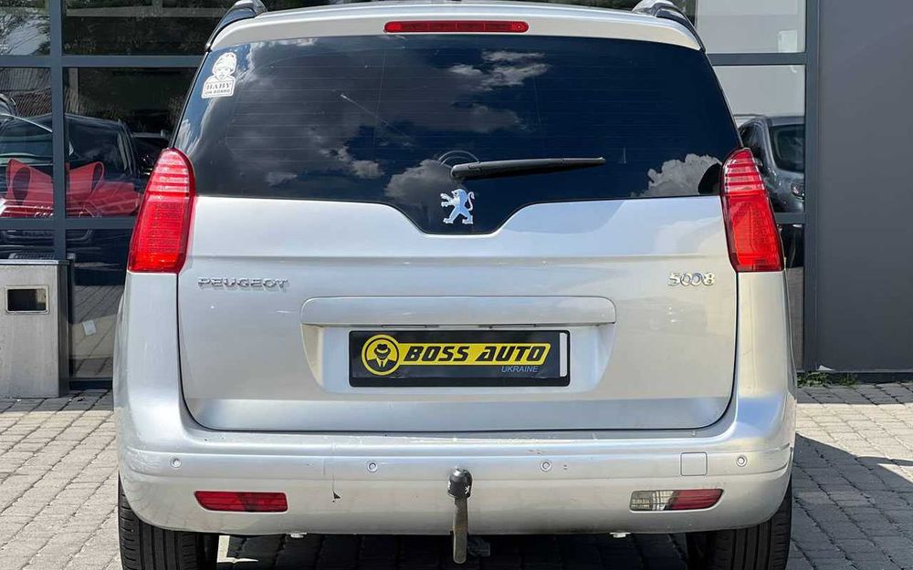 Peugeot 5008 2013