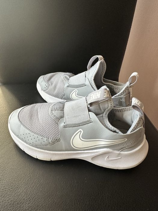 Кросівки Nike Flex Runner 35,5