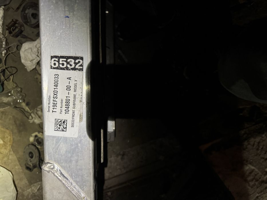 Продам передній підрамник Tesla model X 2019 raven під ремонт