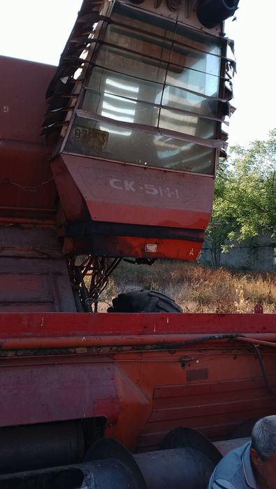 Комбайн на запчасті