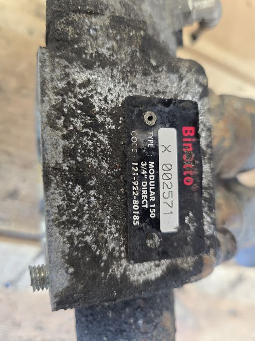 Zawór hydrauliki wywrotu man