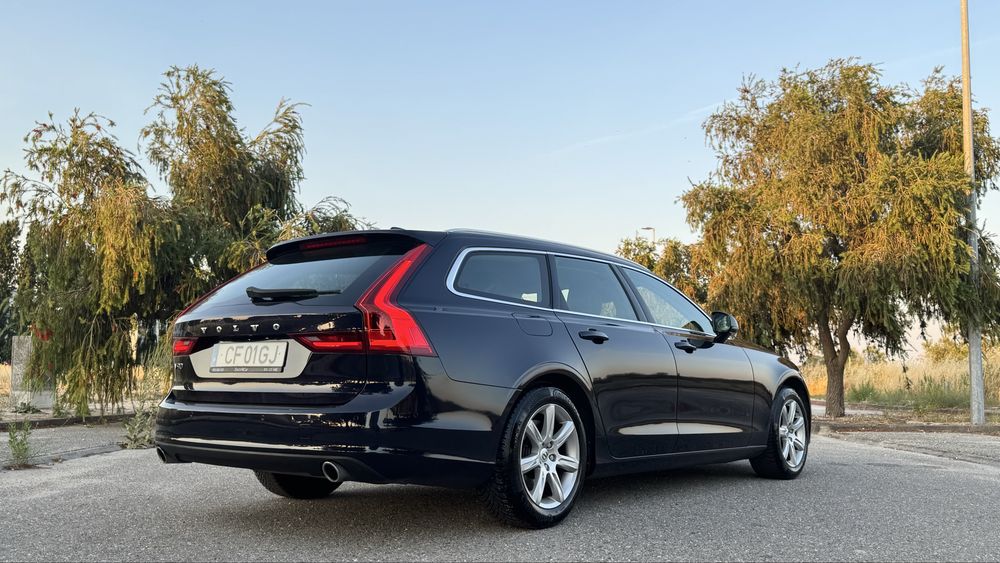 Volvo V90 D4 2.0D 190Cv Momentum Plus GearTronic