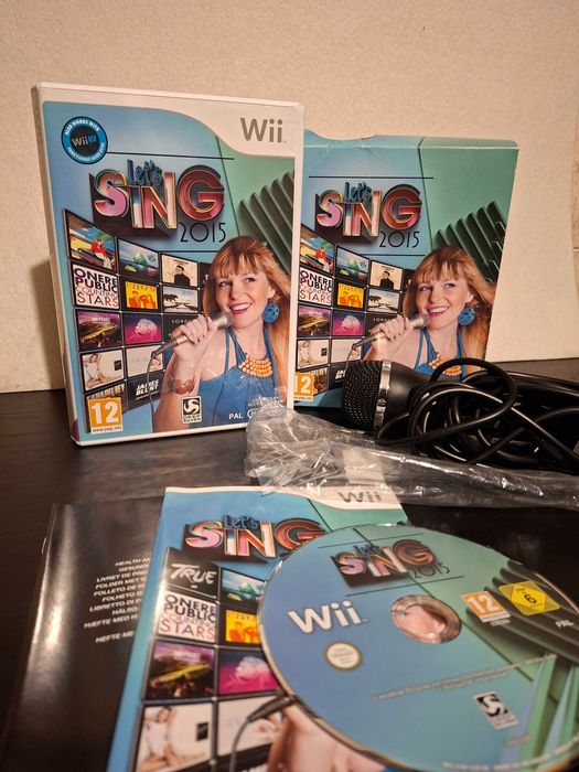 Let's Sing 2015 + Microfone para Wii em muito bom estado geral testado
