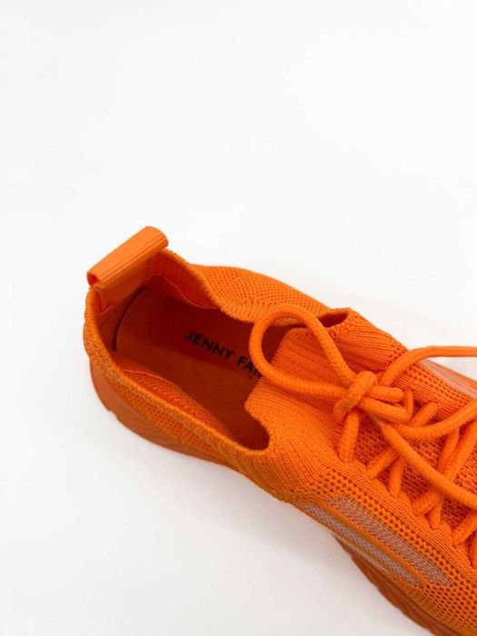 Жіночі кросівки помаранчеві