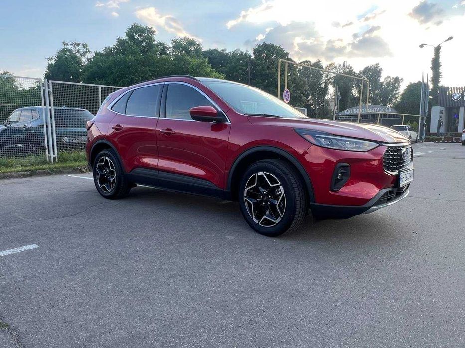 Продам Ford Escape Hybrid 2026 модельного года