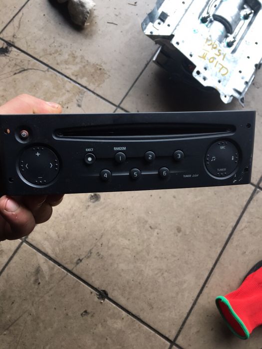 Radio oryginalne Clio II