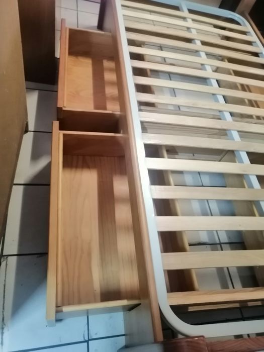 Cama Solteiro com Gavetas