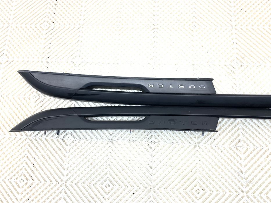 RELINGI DACHOWE KOMPLET DACIA DUSTER Hatchback 738219784R