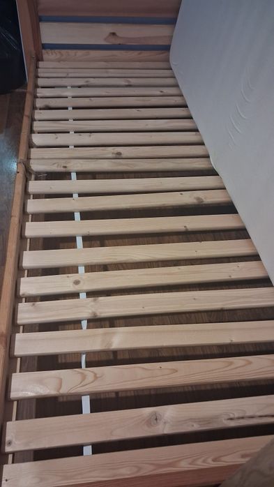 Materac z łóżkiem