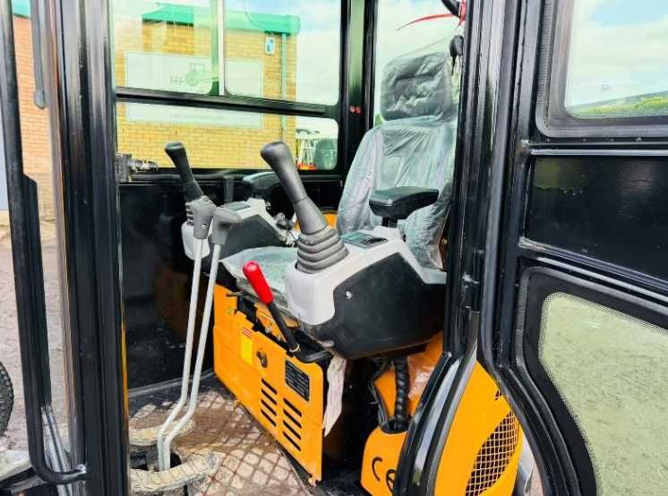 Міні екскаватор /НОВИЙ/ MIVA VA30G /вага 3 тони/2025 р