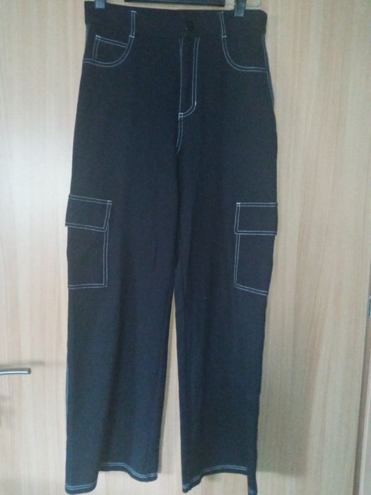 stylowe czarne z przeszyciami