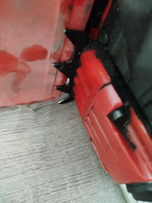 Продам бензопилу Goodluck GLS 5200E