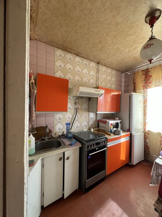 Продам 3-х кімнатну квартиру, Холодна Гора