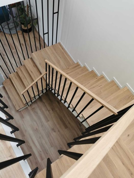 Schody drewniane na wymiar - klasyczne i dywanowe