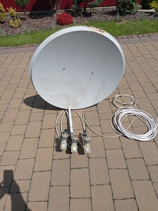 Супутникова антена  на два тюнера та два тюнера до неї