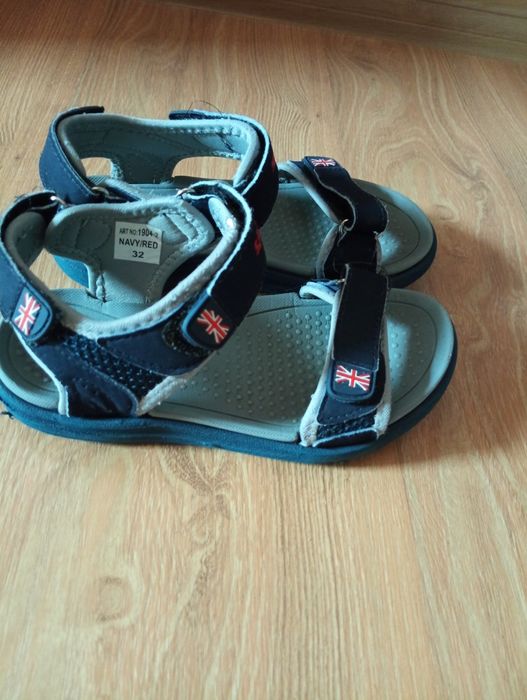 Босоніжки, босоножки для дівчаток та хлопчиків