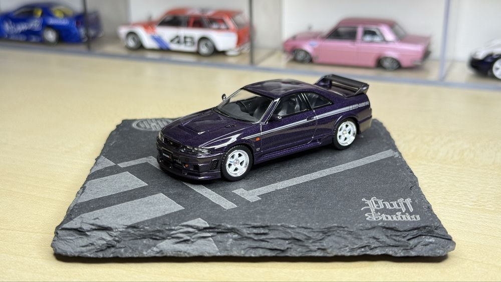 Tomytec 1/64 Nissan Skyline R33 400R Purple LV-N305e