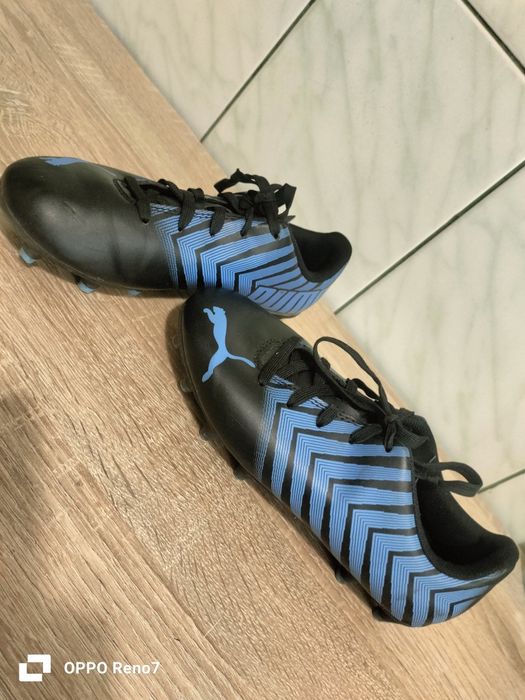 Футбольні бутси Puma.
