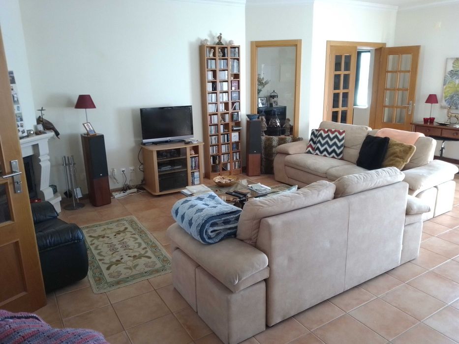 2 Sofás de sala em Nobuck + 8 banquetas (usados)