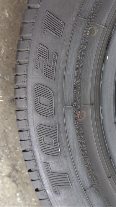 Pneus 185/65r14 Torque TQO 21 com 90% de piso
