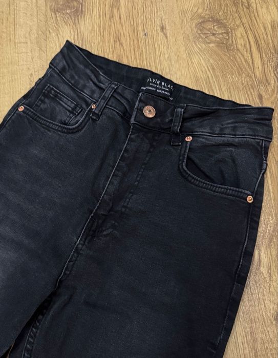 Джинси кльош жіночі