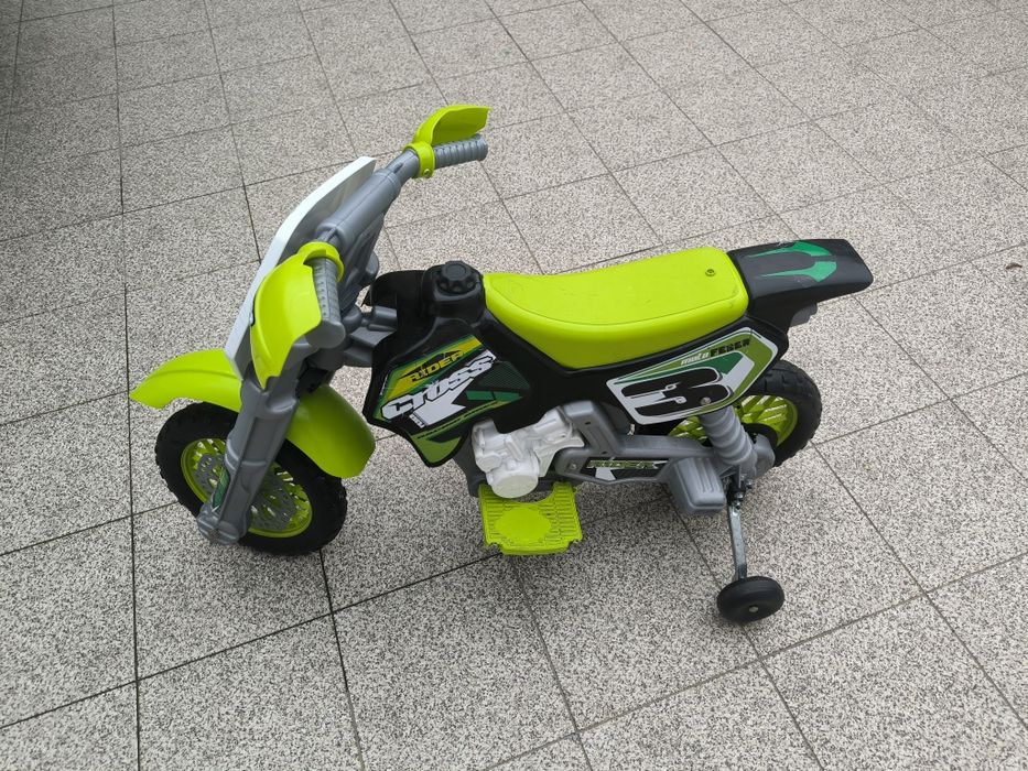 Mota elétrica criança Feber e Bicicleta
