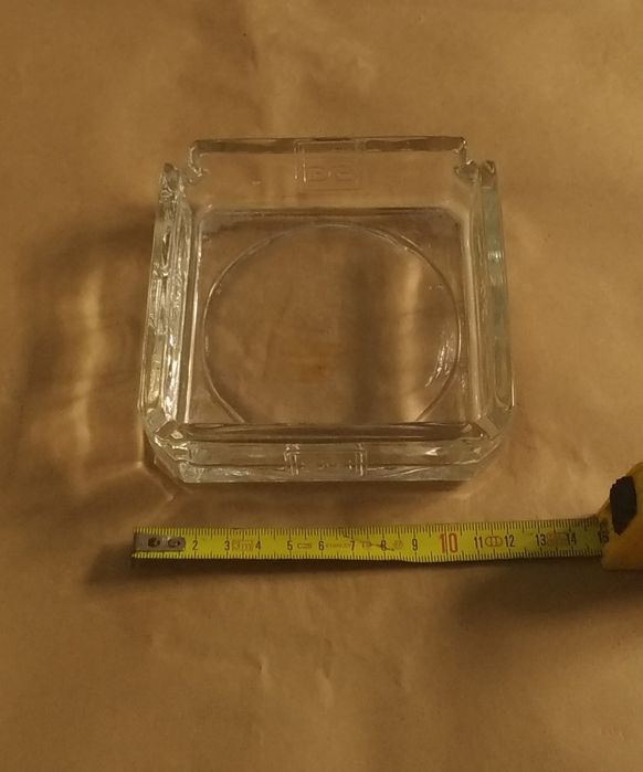 Cinzeiro em Vidro Branco