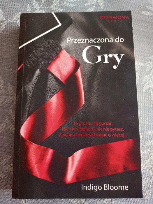 Książka - Przeznaczona do gry.
