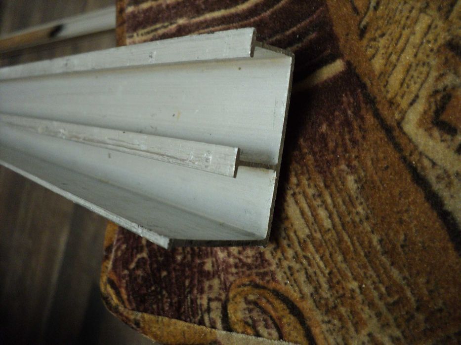 Карнизы из  алюминия двойные СССР, Крепления