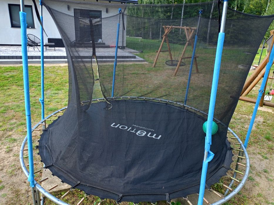 Trampolina ogrodowa
