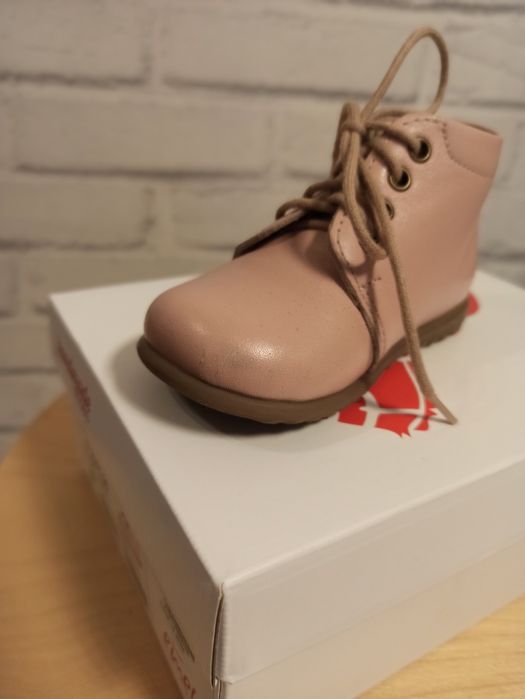 Buty roczki firmy Emel rozmiar 20