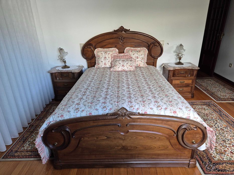 Mobília completa de quarto de casal