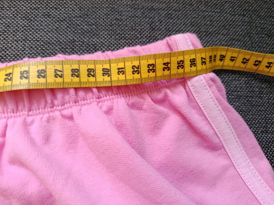 Krótkie spodenki damskie barbie