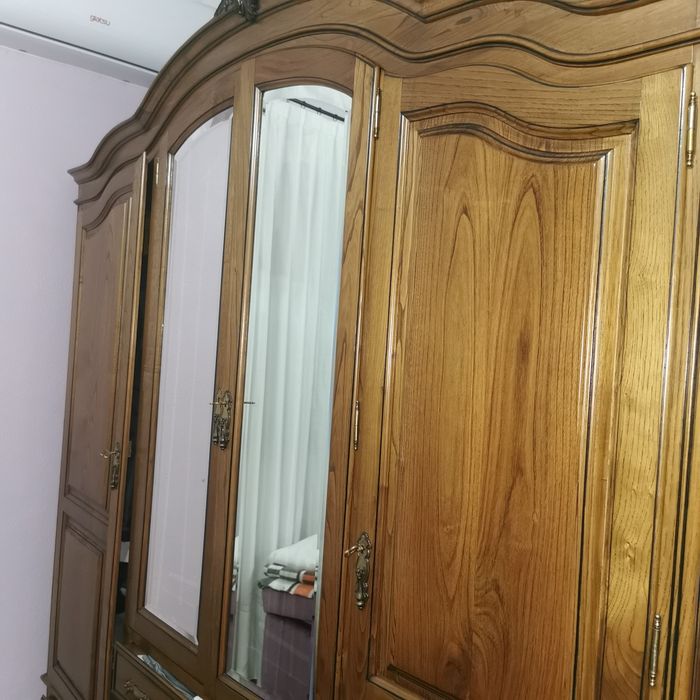 Cama de madeira maciça