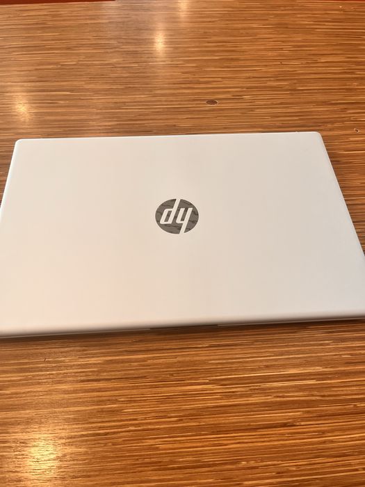 Vendo ou Troco HP omnibook 3, 32 RAM e 1 TB, novo com fatura