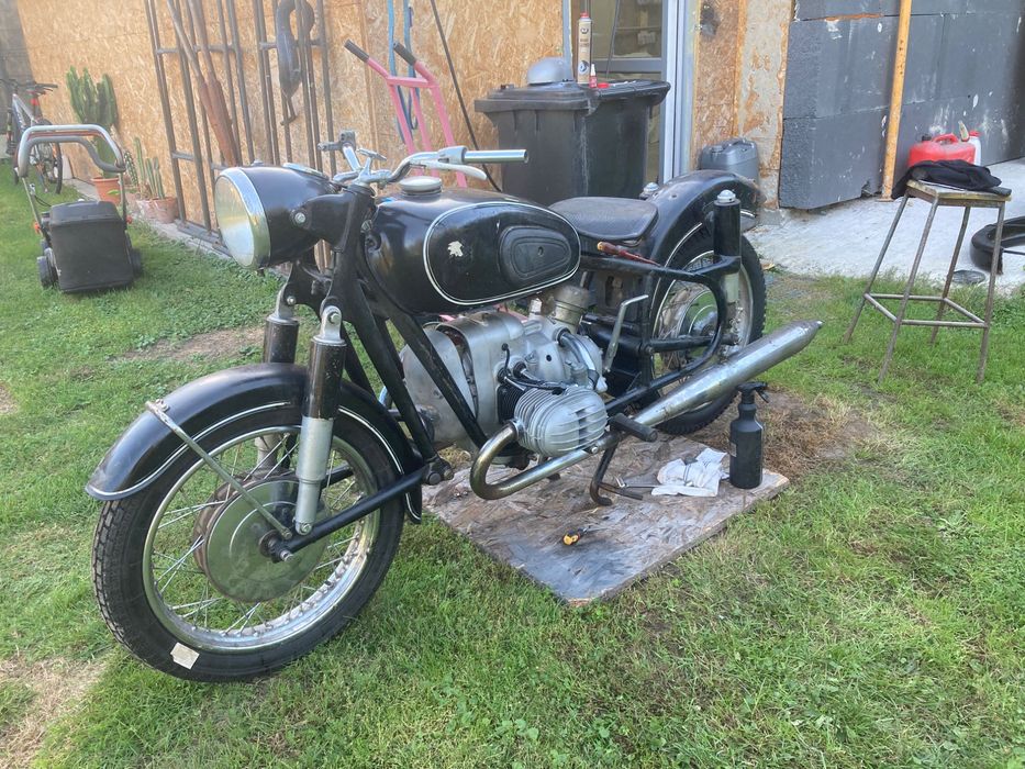 BMW